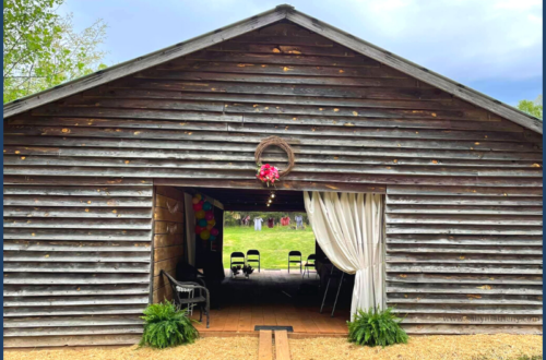 Barn Praising